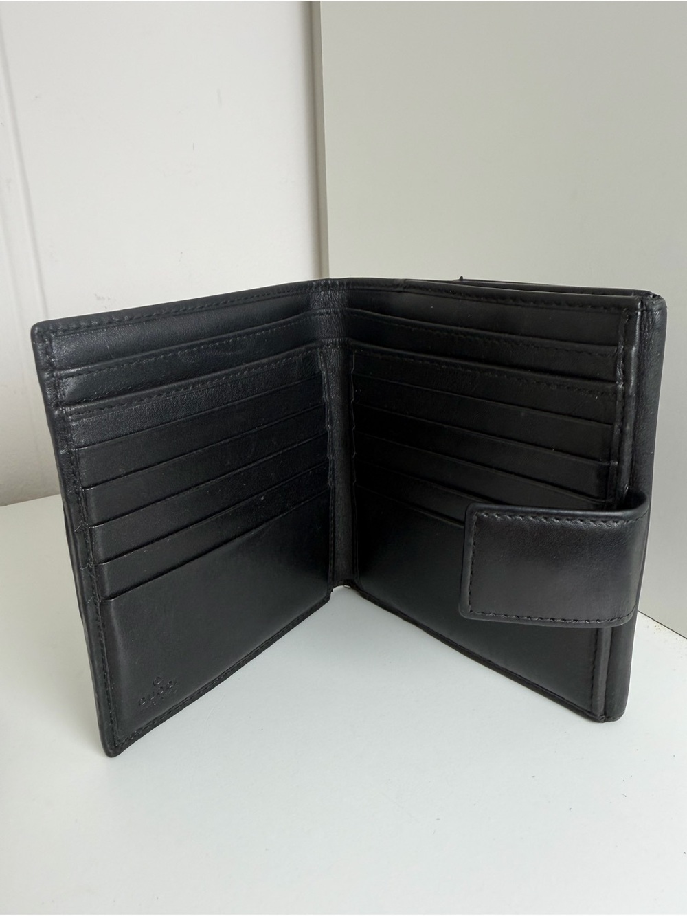 AUTHENTIC GUCCI BLACK GG CANVAS WEB COMPACT WALLET - Picture 5 of 13